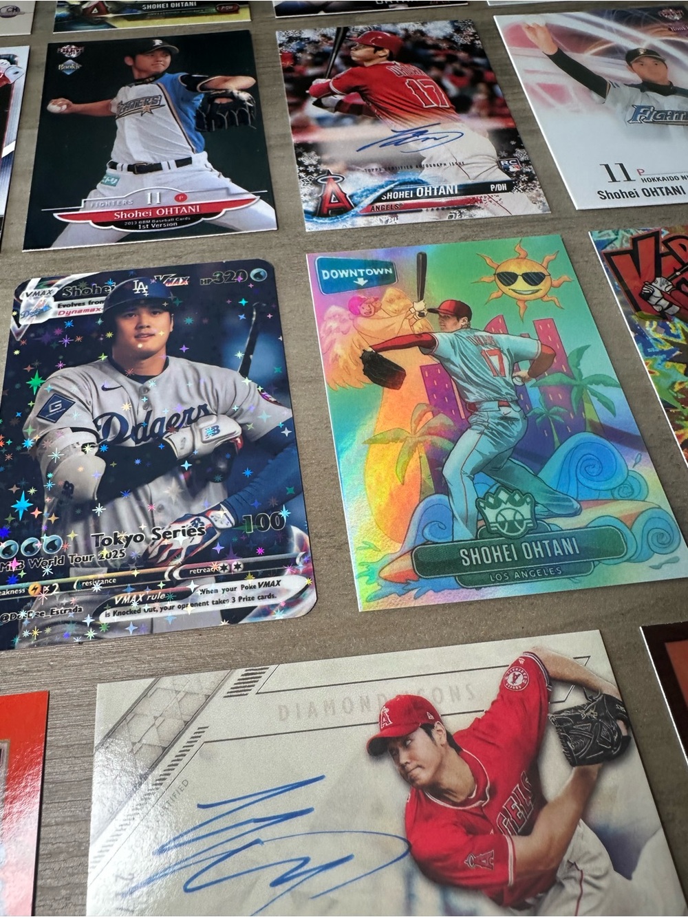Shohei Ohtani Signed Rookie Lot of (17) BBM Downtown Kaboom Anime Novelty Cards. - Picture 3 of 7